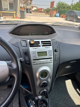 Обява за продажба на Toyota Yaris ~6 000 лв. - изображение 2