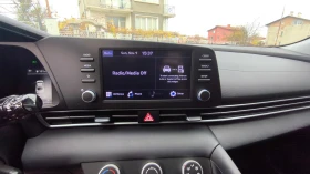 Hyundai Elantra 2.0 БЕНЗИН АВТОМАТ, снимка 10