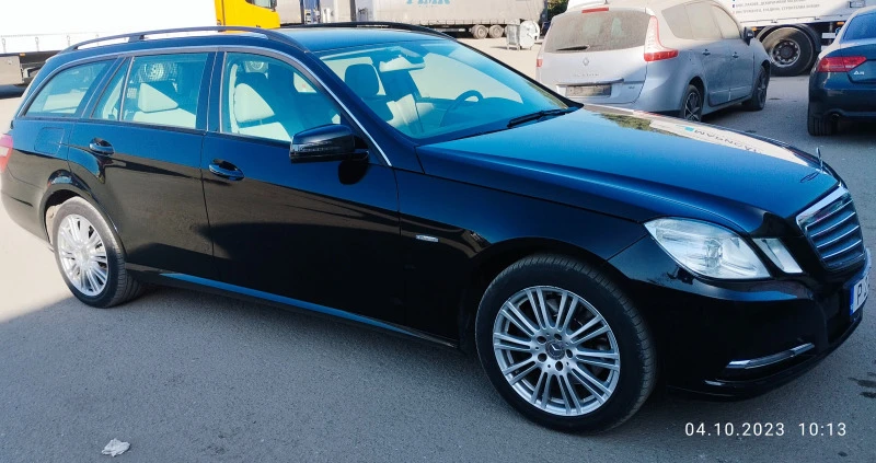 Mercedes-Benz E 250  4MATIC, снимка 13 - Автомобили и джипове - 49071243