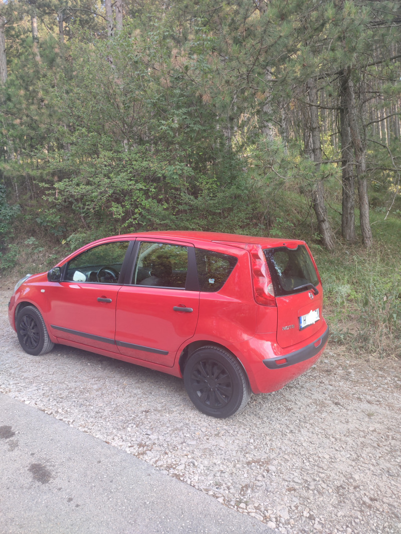 Nissan Note 1.4i, снимка 8 - Автомобили и джипове - 46611263