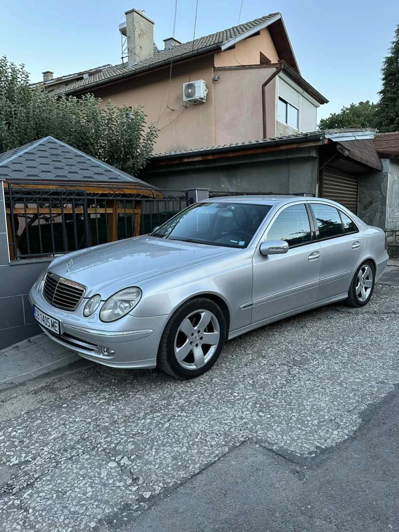 Mercedes-Benz E 220 E220, снимка 2 - Автомобили и джипове - 47374042