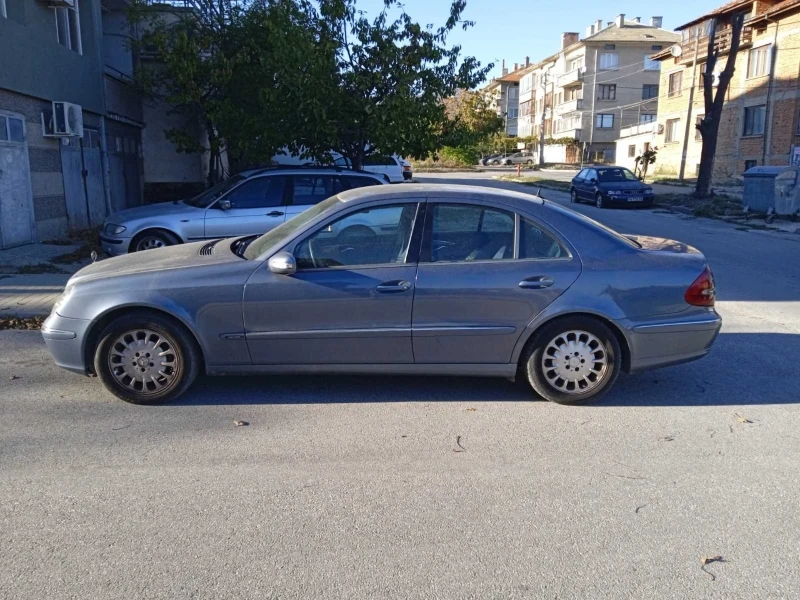 Mercedes-Benz E 220 CDI, снимка 4 - Автомобили и джипове - 47608439