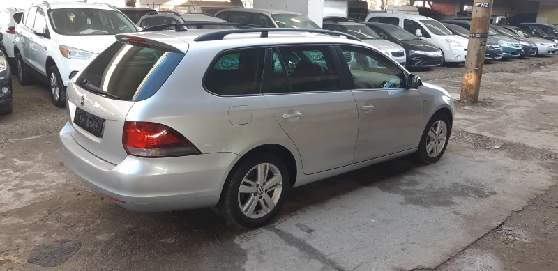 VW Golf 1.6 TDI-105 кс, снимка 4 - Автомобили и джипове - 48492220