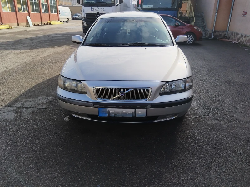 Volvo V70, снимка 1 - Автомобили и джипове - 48822061