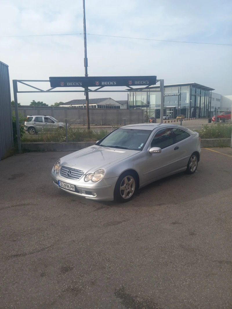 Mercedes-Benz C 220, снимка 4 - Автомобили и джипове - 49458180