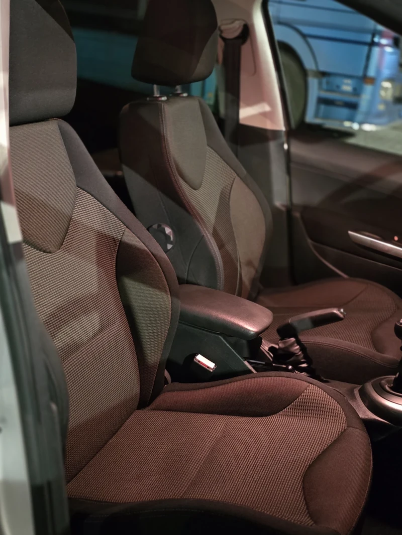 Peugeot 308 1.6 e-HDi Active FACE NAVI PANORAMA, снимка 10 - Автомобили и джипове - 51367700