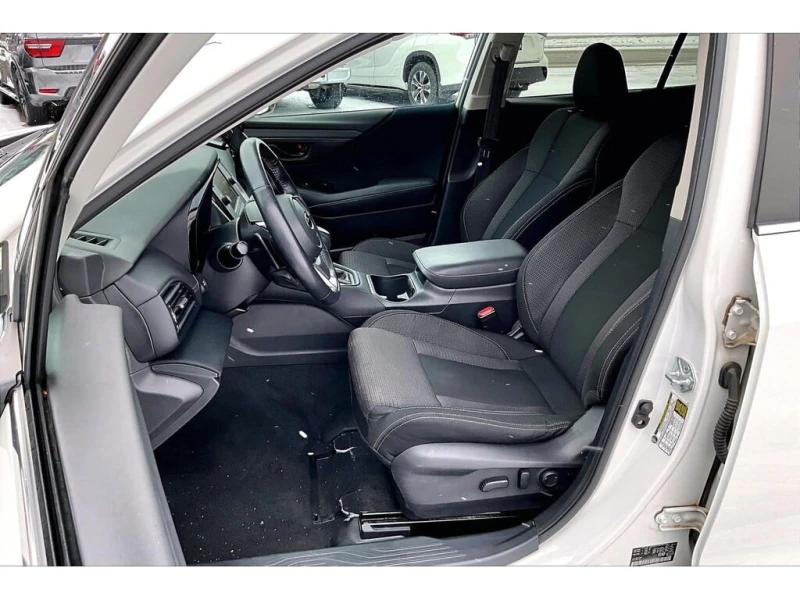 Subaru Outback * Convenience * CARFAX * БЕЗ ПЪРВОНАЧАЛНА ВНОСКА, снимка 4 - Автомобили и джипове - 52959390