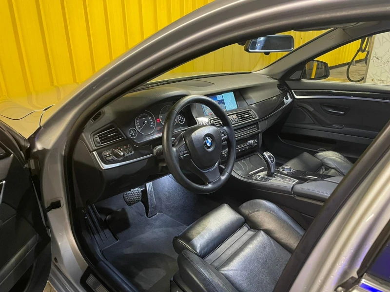 BMW 530 СМЕНЕНИ ВЕРИГИ ОБСЛУЖЕНА КУТИЯ, снимка 14 - Автомобили и джипове - 53107184