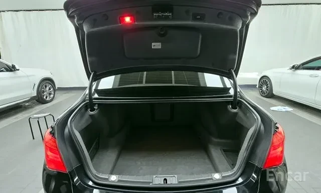 BMW 740 Гаранция 6 месеца на двигател и скоростна кутия., снимка 14 - Автомобили и джипове - 53248263