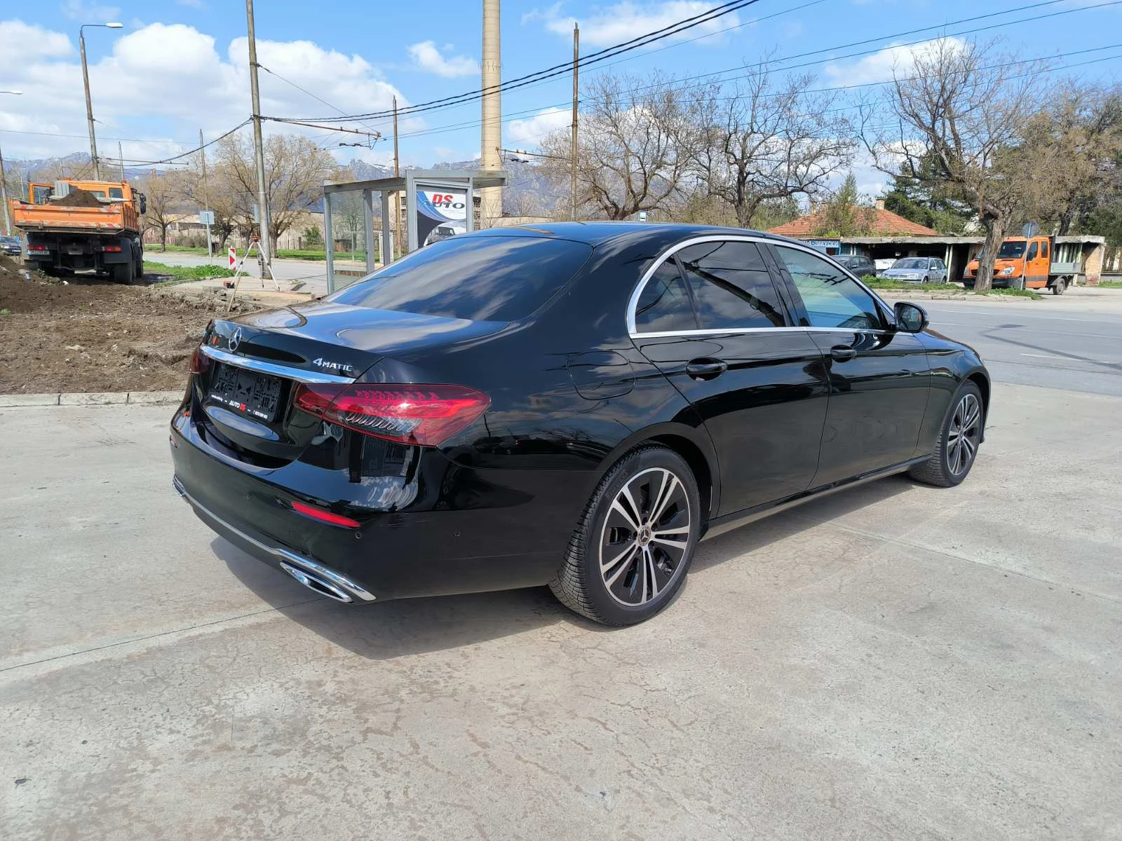 Mercedes-Benz E 400  - изображение 5