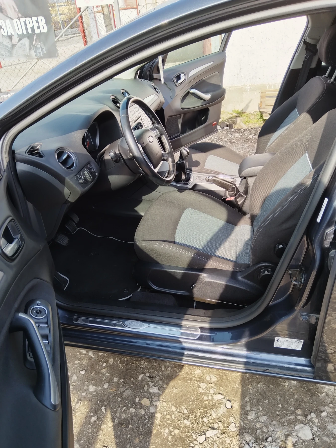 Ford Mondeo 1.6i  - изображение 9