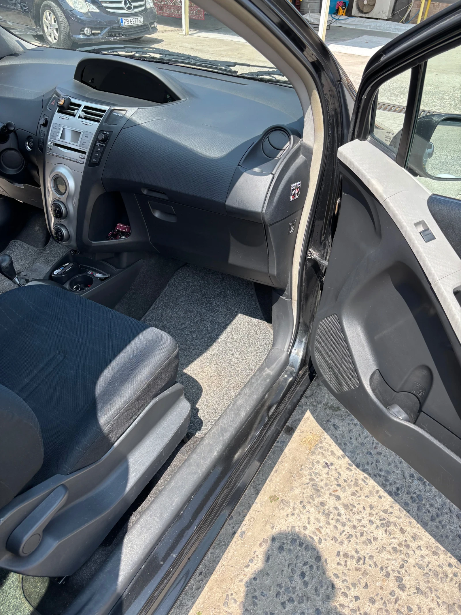Toyota Yaris  - изображение 7