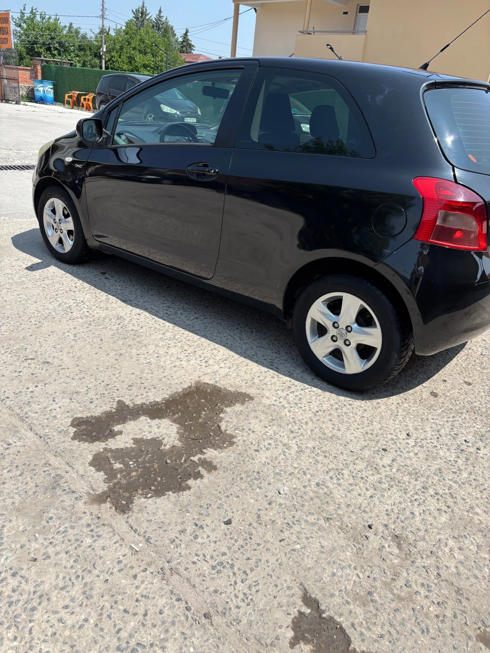 Toyota Yaris  - изображение 5
