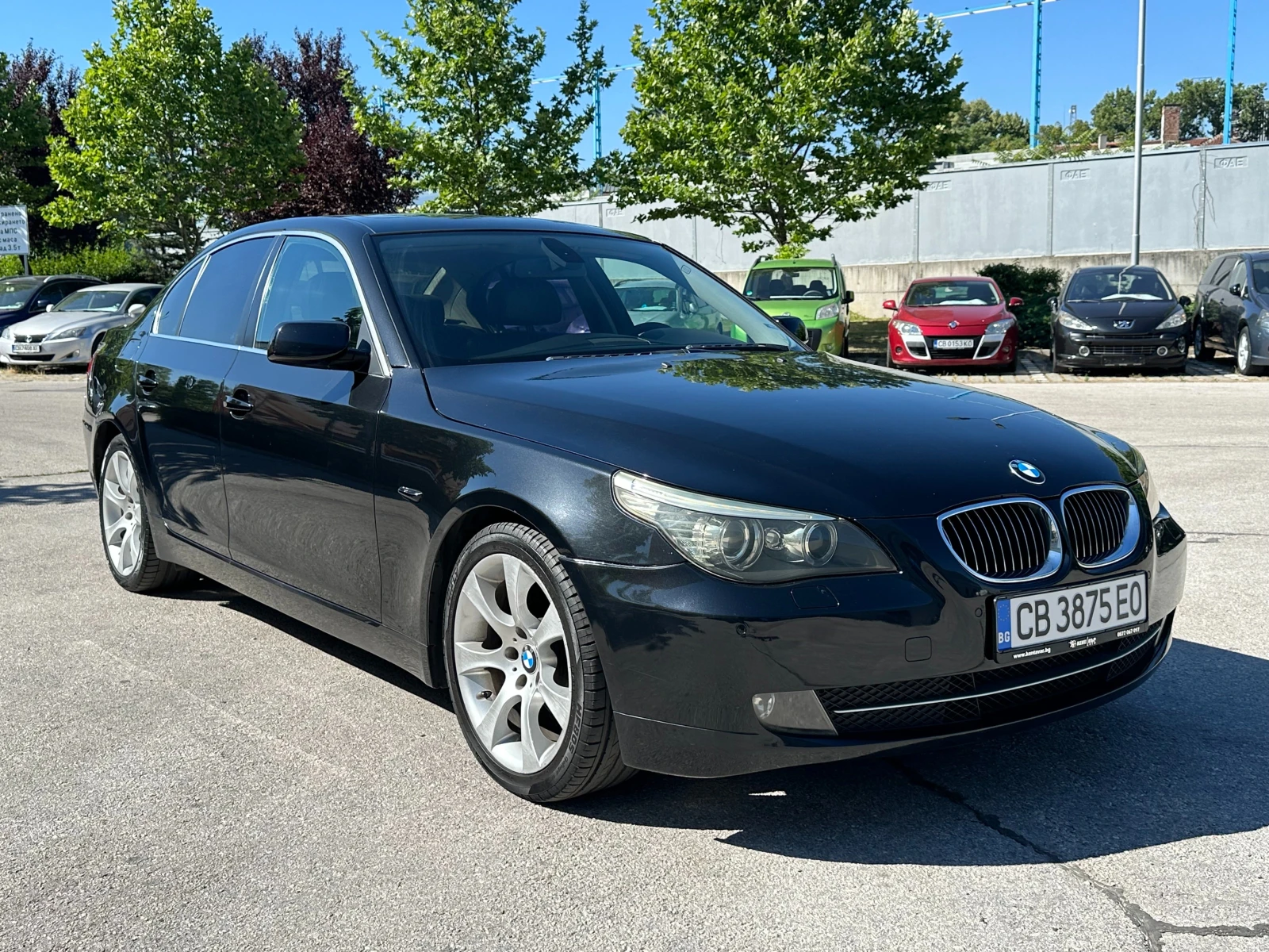 BMW 523 190кс, Фейслифт - изображение 6