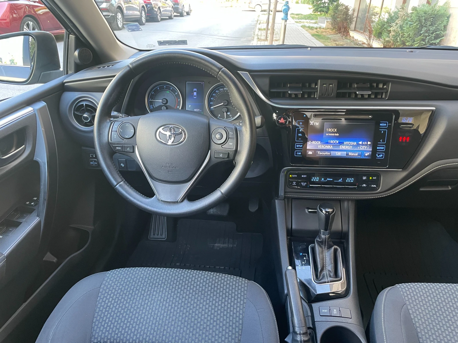 Toyota Corolla 1.6 Luna Facelift- в ГАРАНЦИЯ - изображение 8