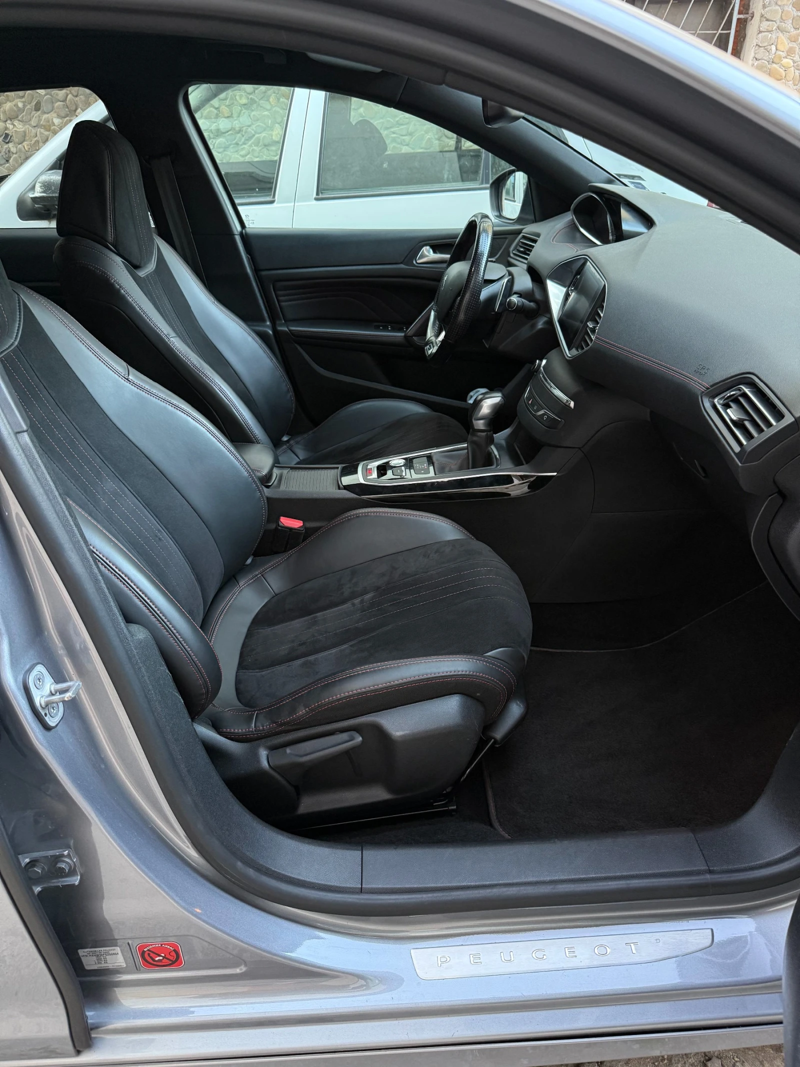 Peugeot 308 2.0 GT, 181 . Full LED | Mobile.bg   11