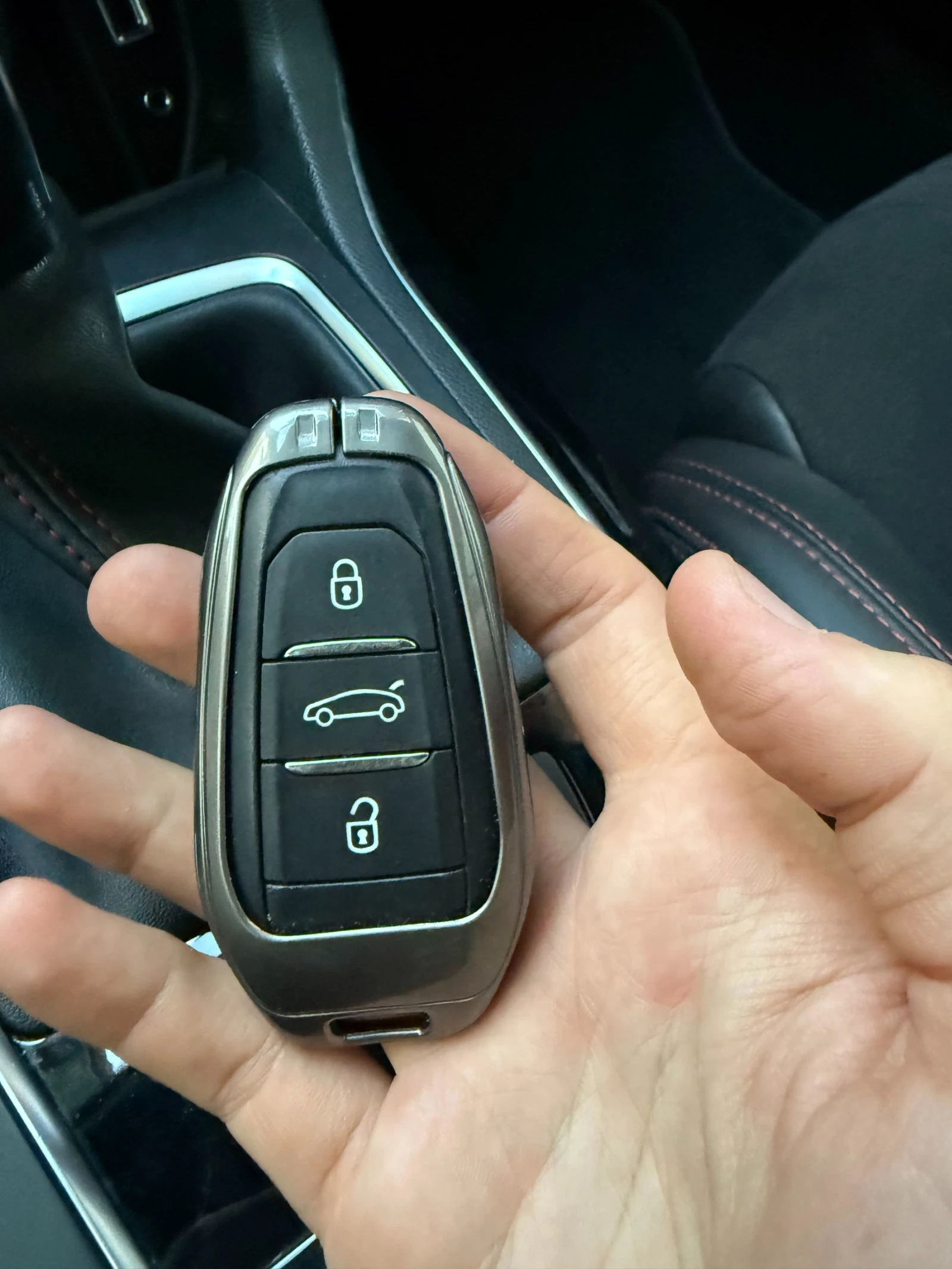 Peugeot 308 2.0 GT, 181 . Full LED | Mobile.bg   17