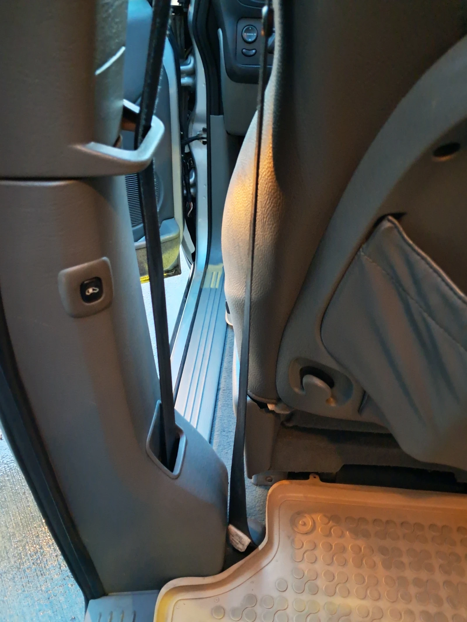 Chrysler Voyager 4  | Mobile.bg   15