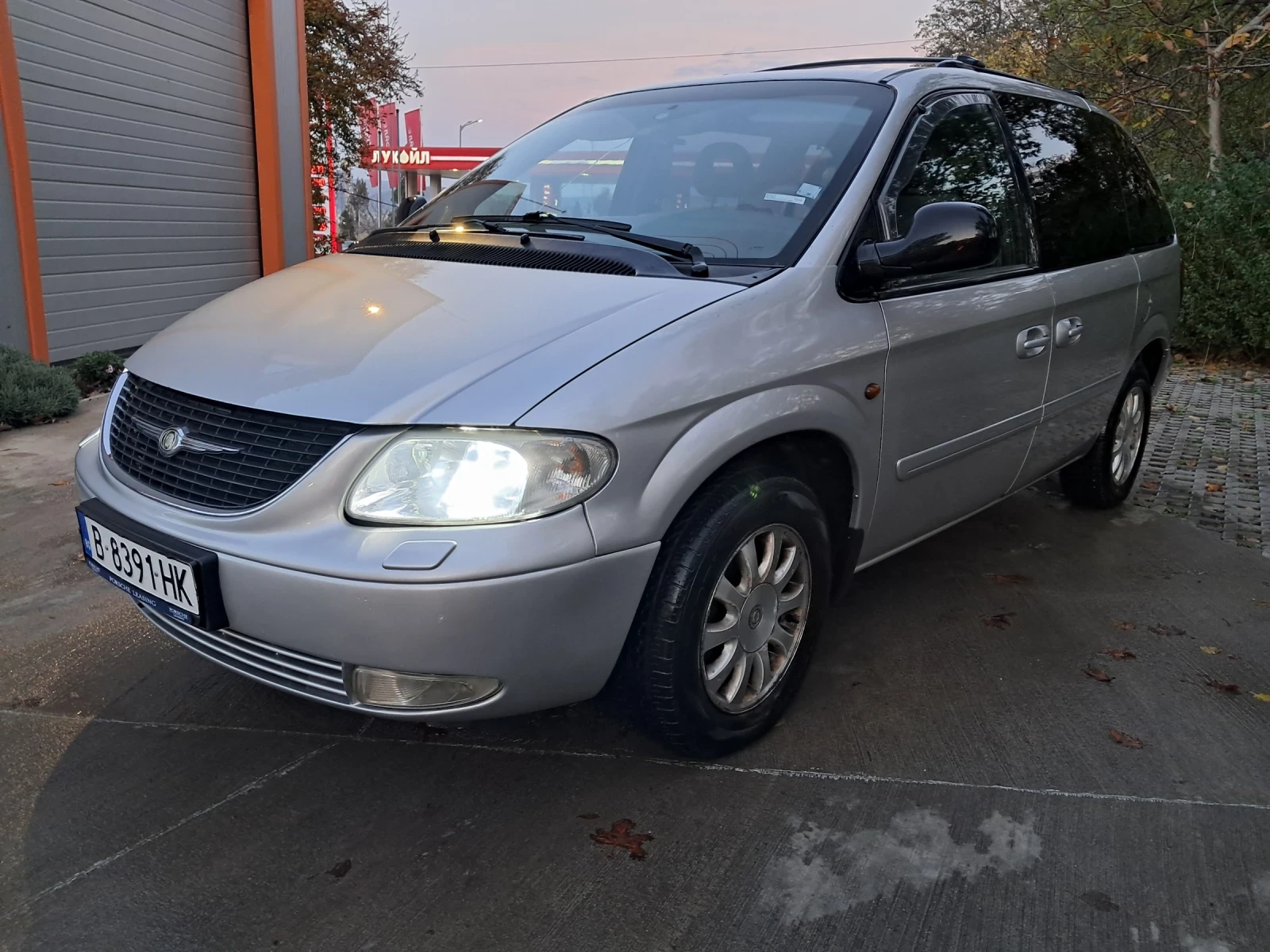 Chrysler Voyager 4  | Mobile.bg   3