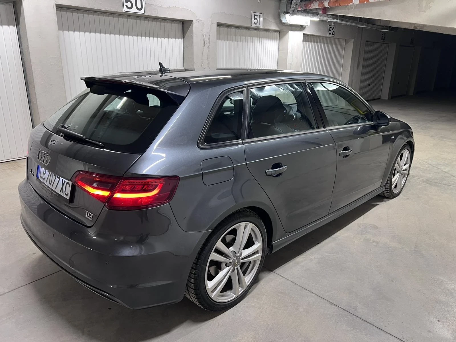 Audi A3 2.0 TDI QUATTRO 3 x Sline - изображение 6