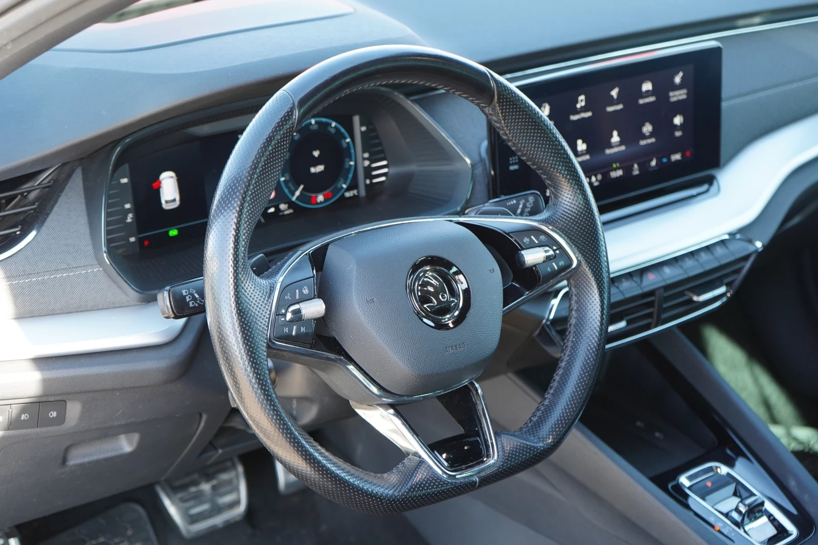 Skoda Octavia 2.0TDI* LUXURY EDITION* HEAD UP* CANTON, снимка 8 - Автомобили и джипове - 53770182