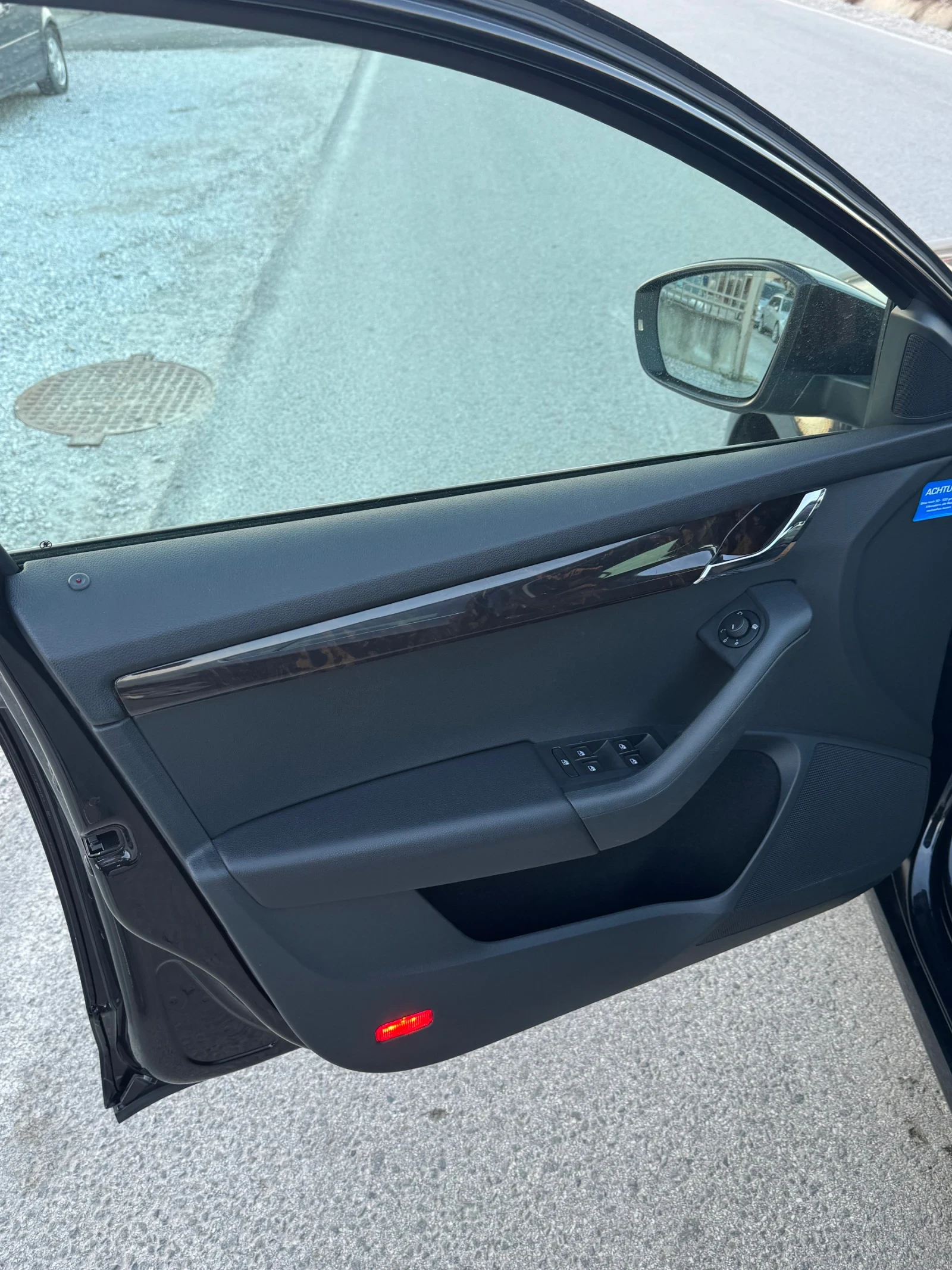 Skoda Octavia 1.6tdi  DSG - изображение 8