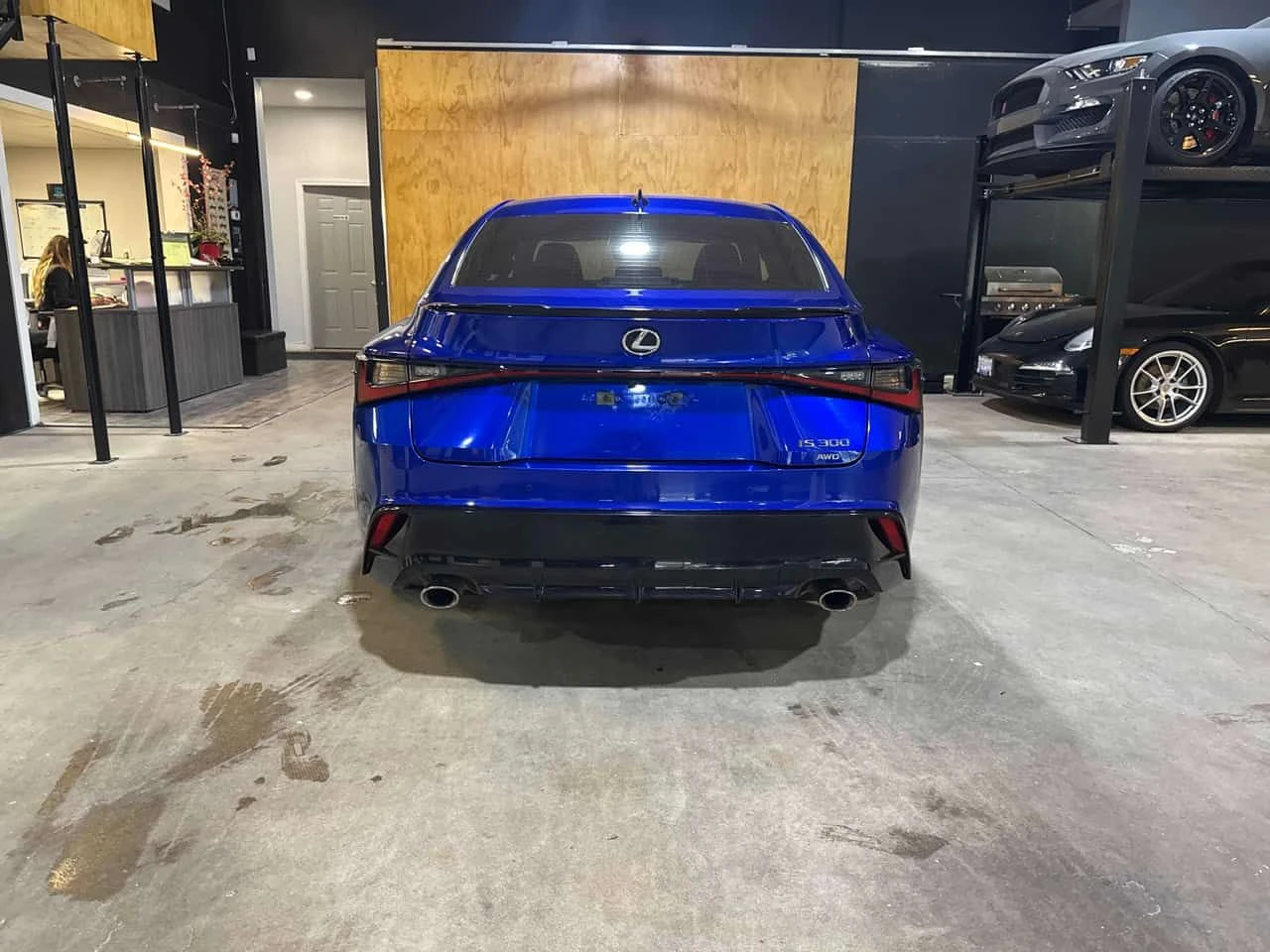 Lexus IS 300 CARFAX, снимка 4 - Автомобили и джипове - 53813816