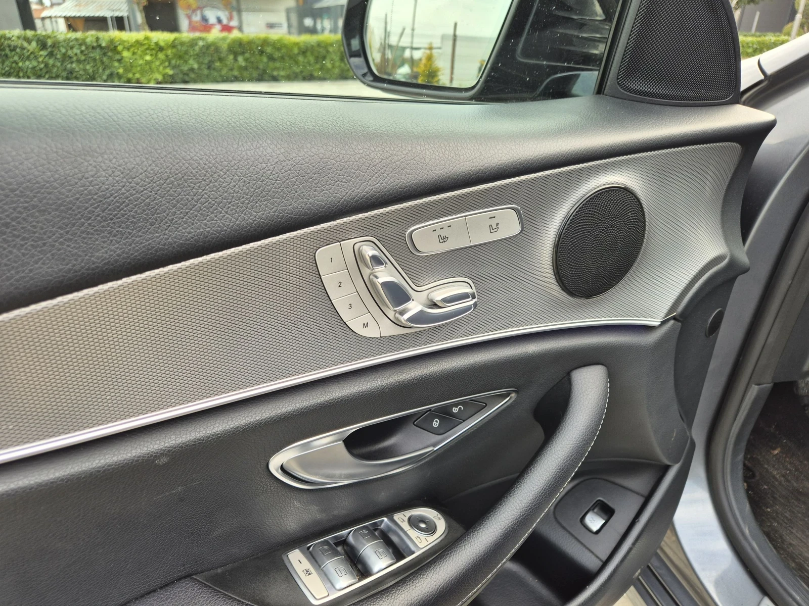 Mercedes-Benz E 350 W213, снимка 9 - Автомобили и джипове - 53986433