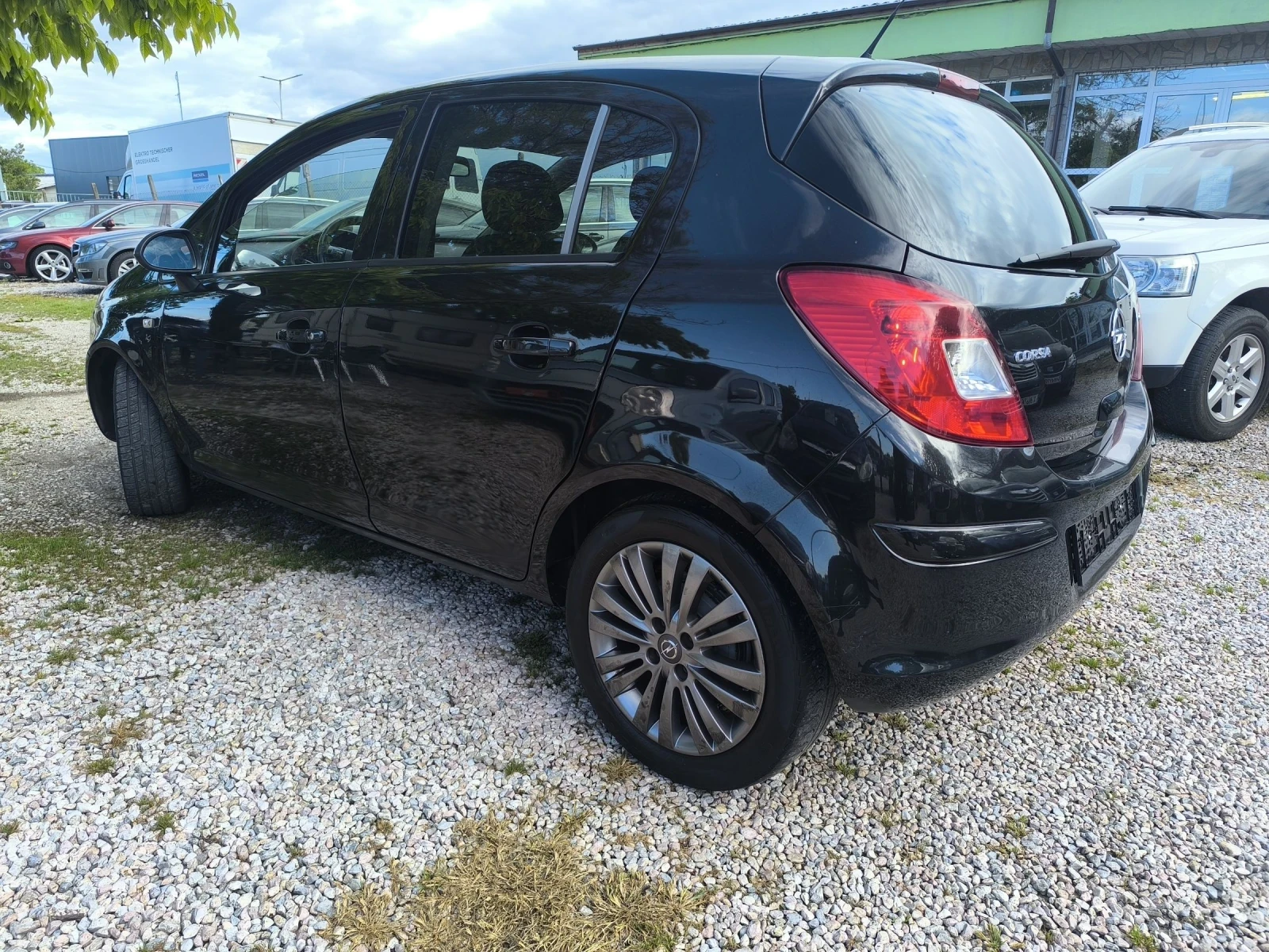Opel Corsa  1.3cdti Cosmo Face, снимка 4 - Автомобили и джипове - 54221002