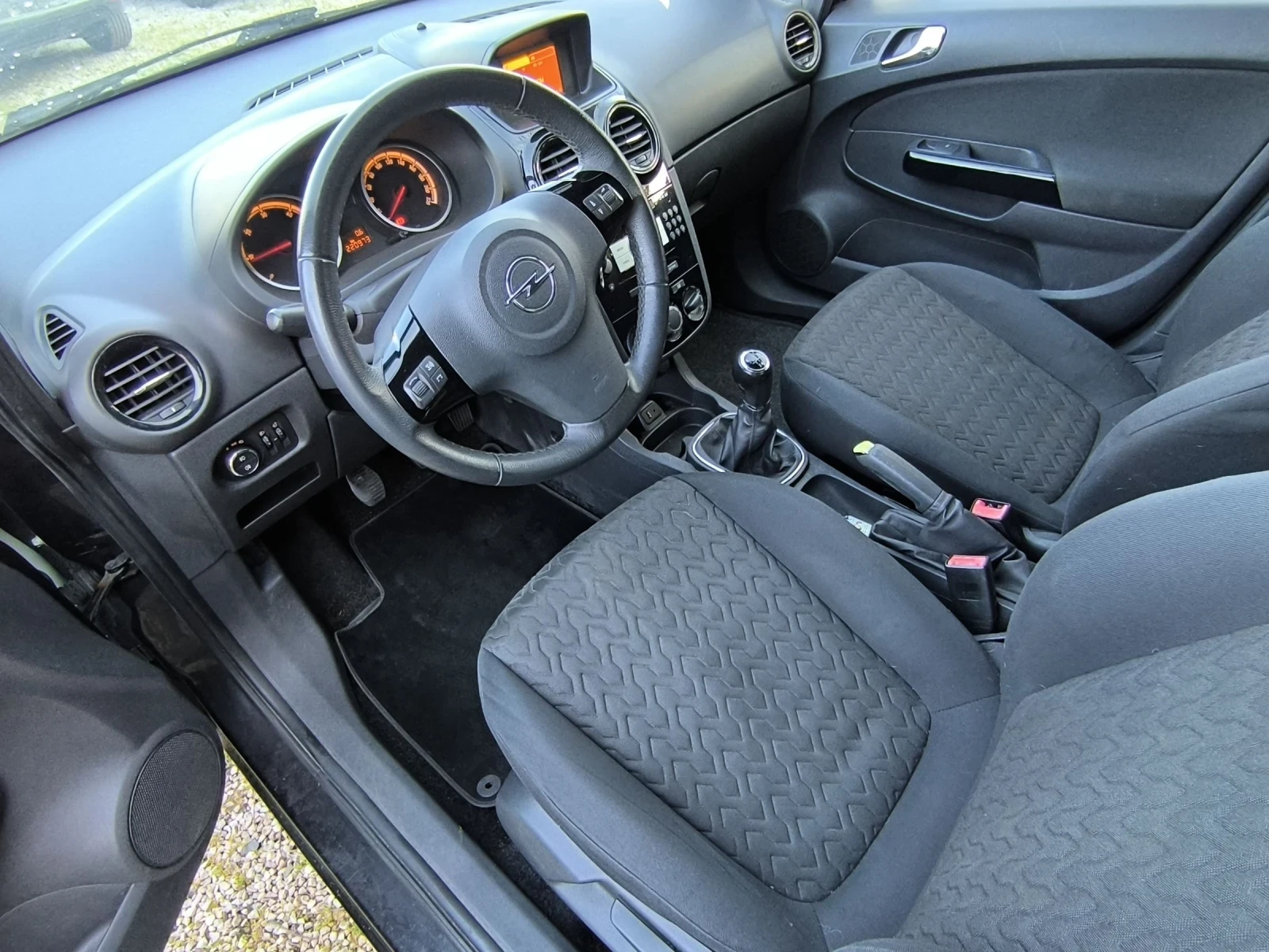 Opel Corsa  1.3cdti 2014g. Face | Mobile.bg � ����������� 9