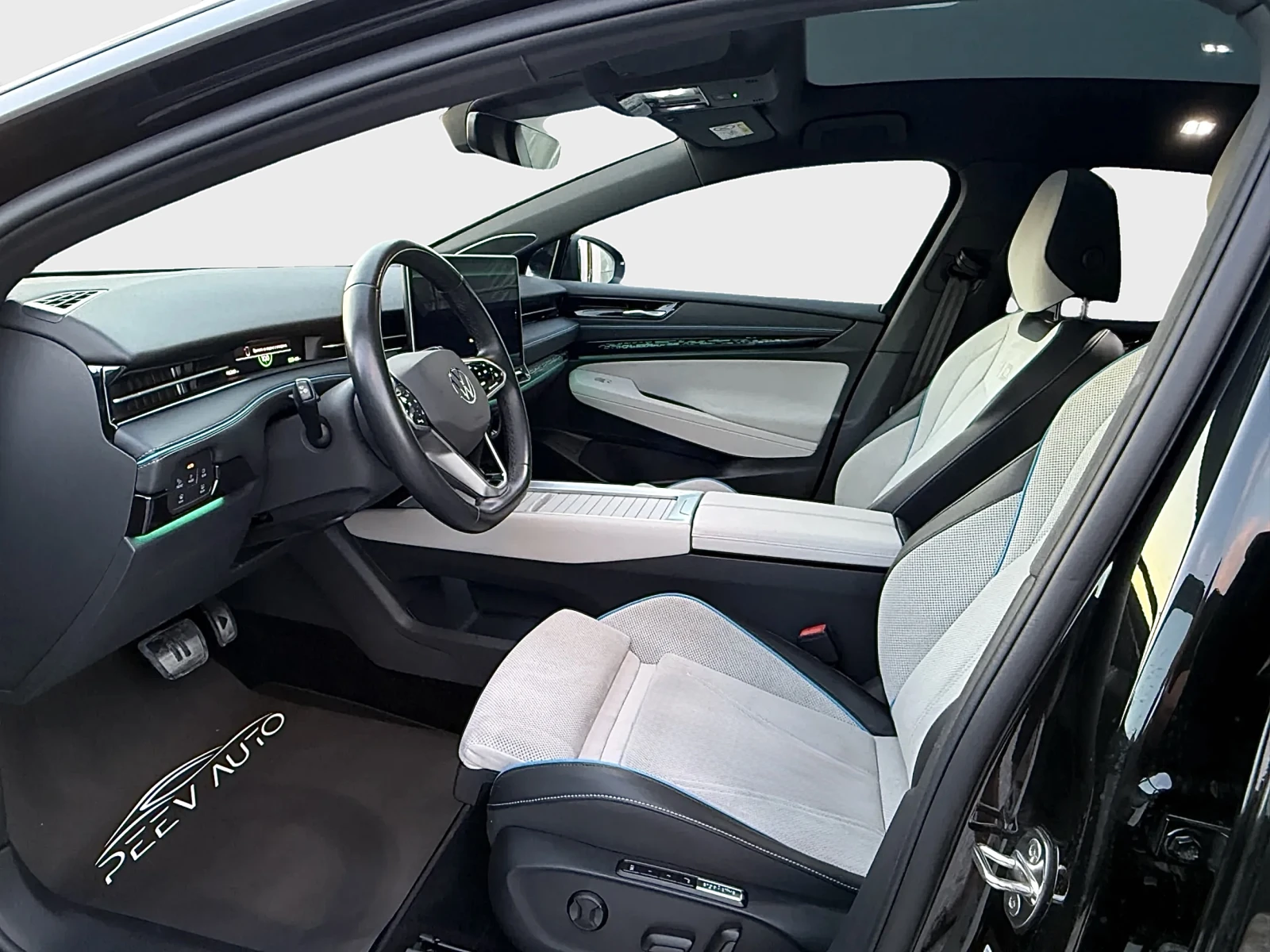VW ID.7 PRO#PANORAMA#OBDUH#ГАРАНЦИЯ ДО 2032Г. ИЛИ 160000, снимка 8 - Автомобили и джипове - 54568403