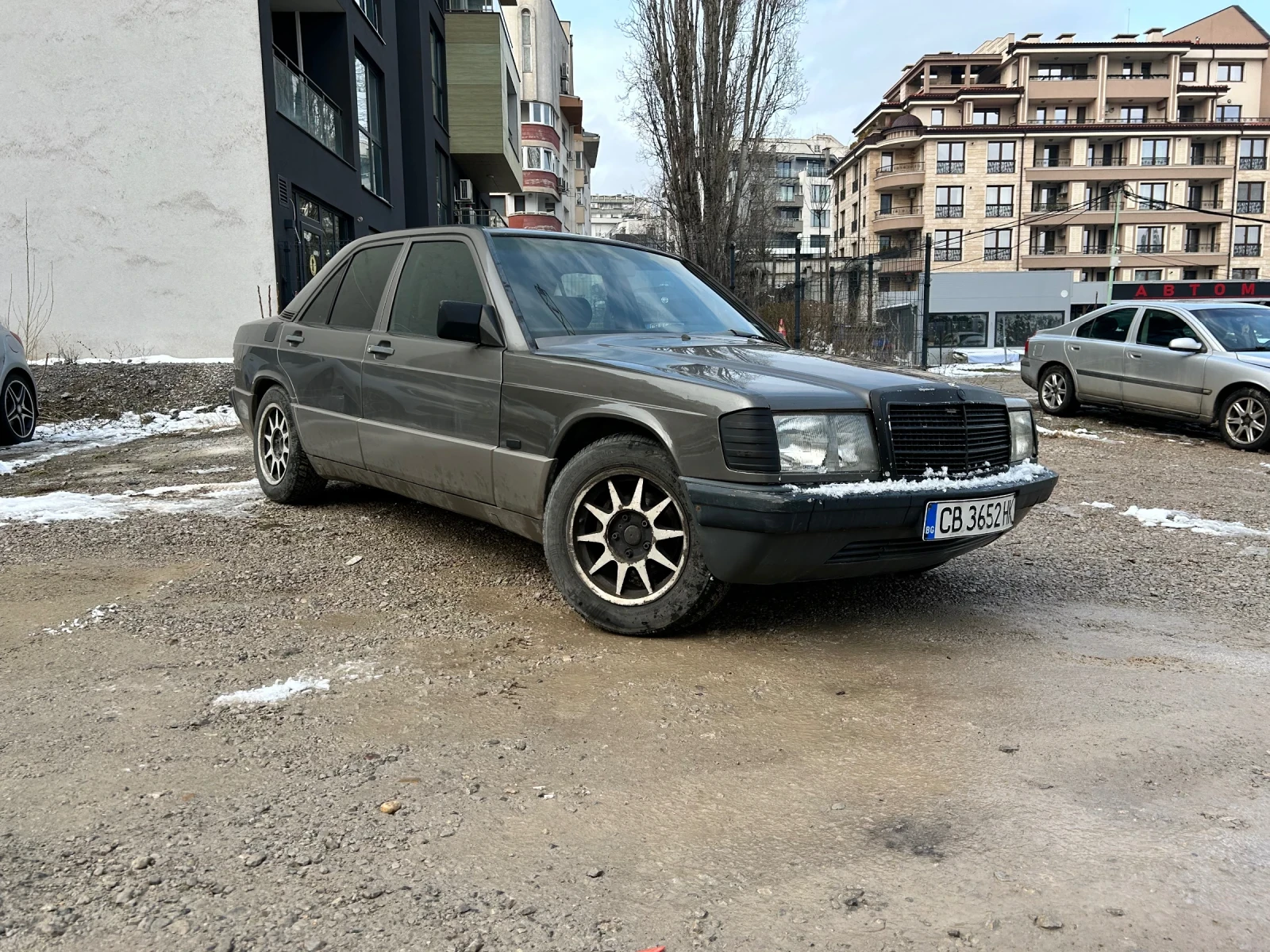 Mercedes-Benz 190, снимка 7 - Автомобили и джипове - 54572379