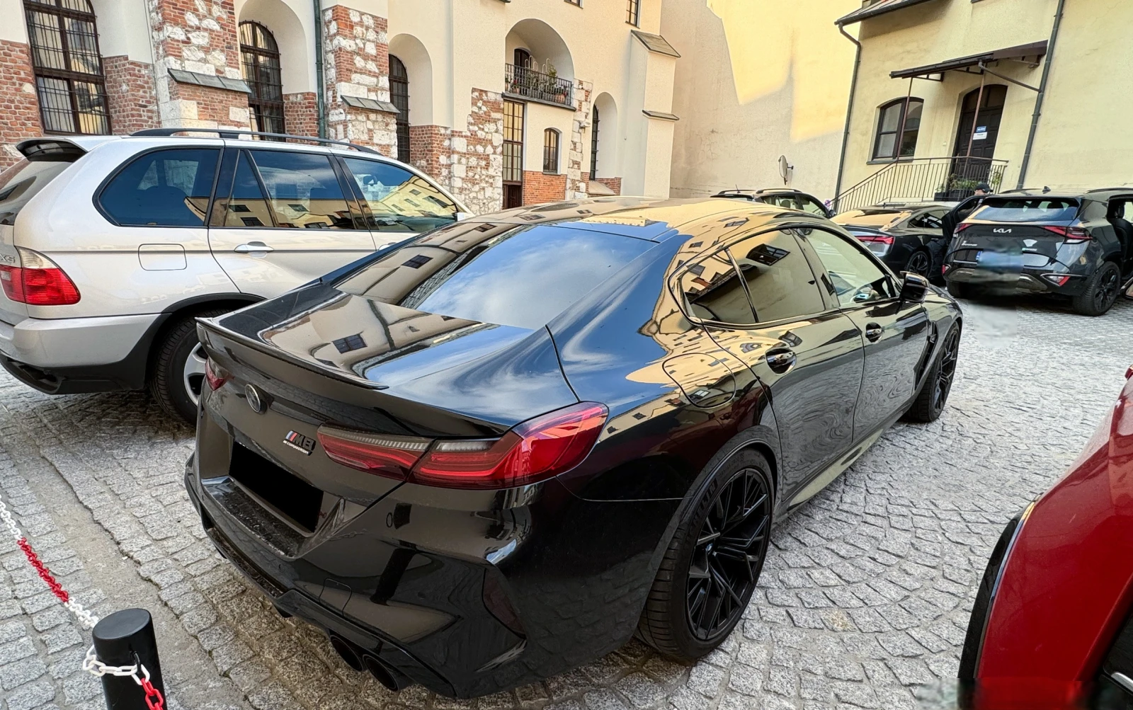BMW M8 Competition xDrive Gran Coupe, снимка 4 - Автомобили и джипове - 54596651