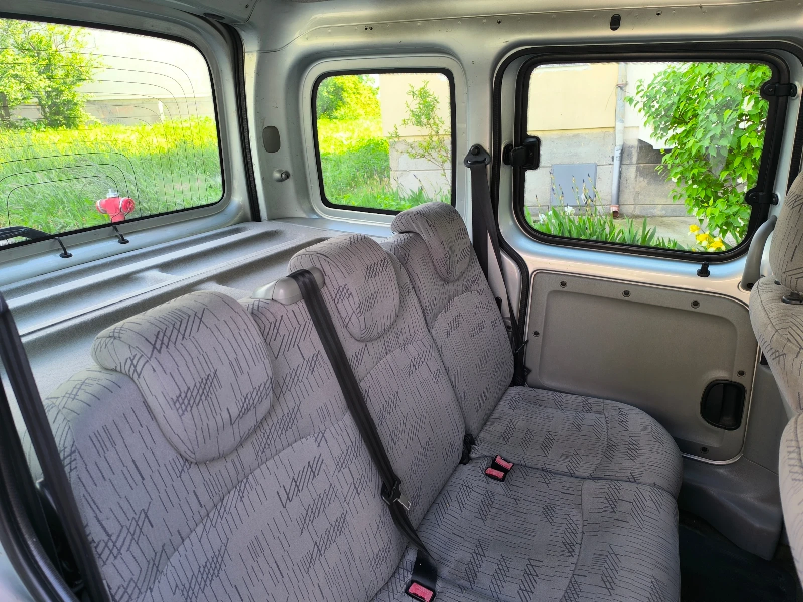 Renault Kangoo 1.5 dci, снимка 9 - Автомобили и джипове - 54659957