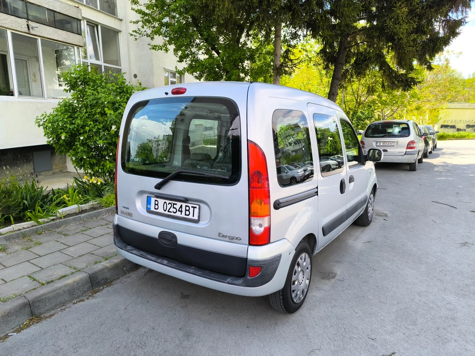 Renault Kangoo 1.5 dci, снимка 4 - Автомобили и джипове - 54659957