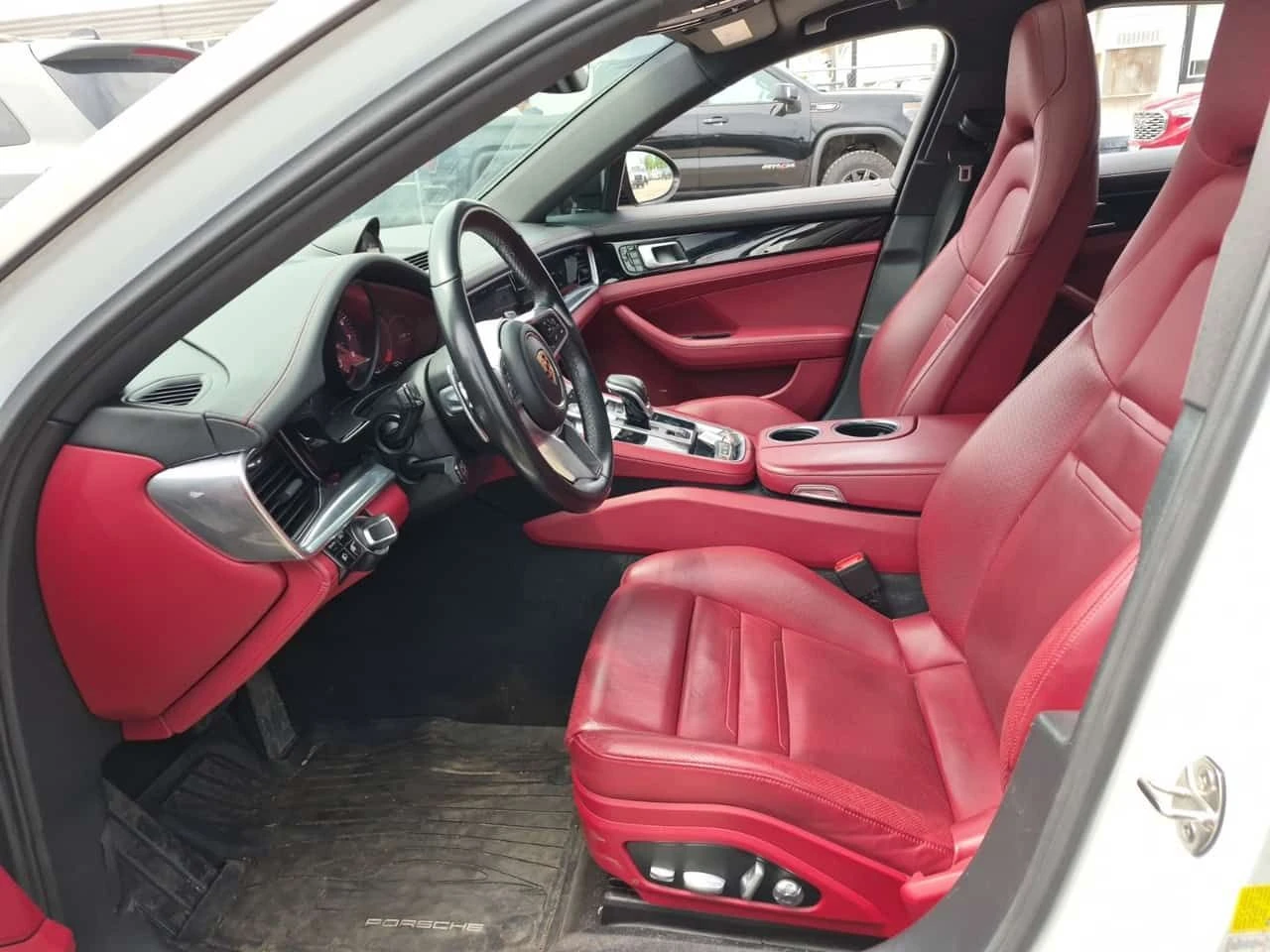 Porsche Panamera 4  CARFAX, снимка 5 - Автомобили и джипове - 54799649