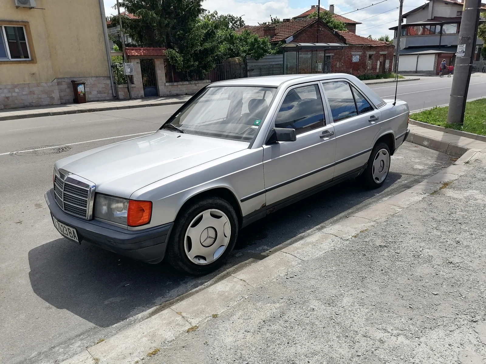 Mercedes-Benz 190, снимка 5 - Автомобили и джипове - 54900502