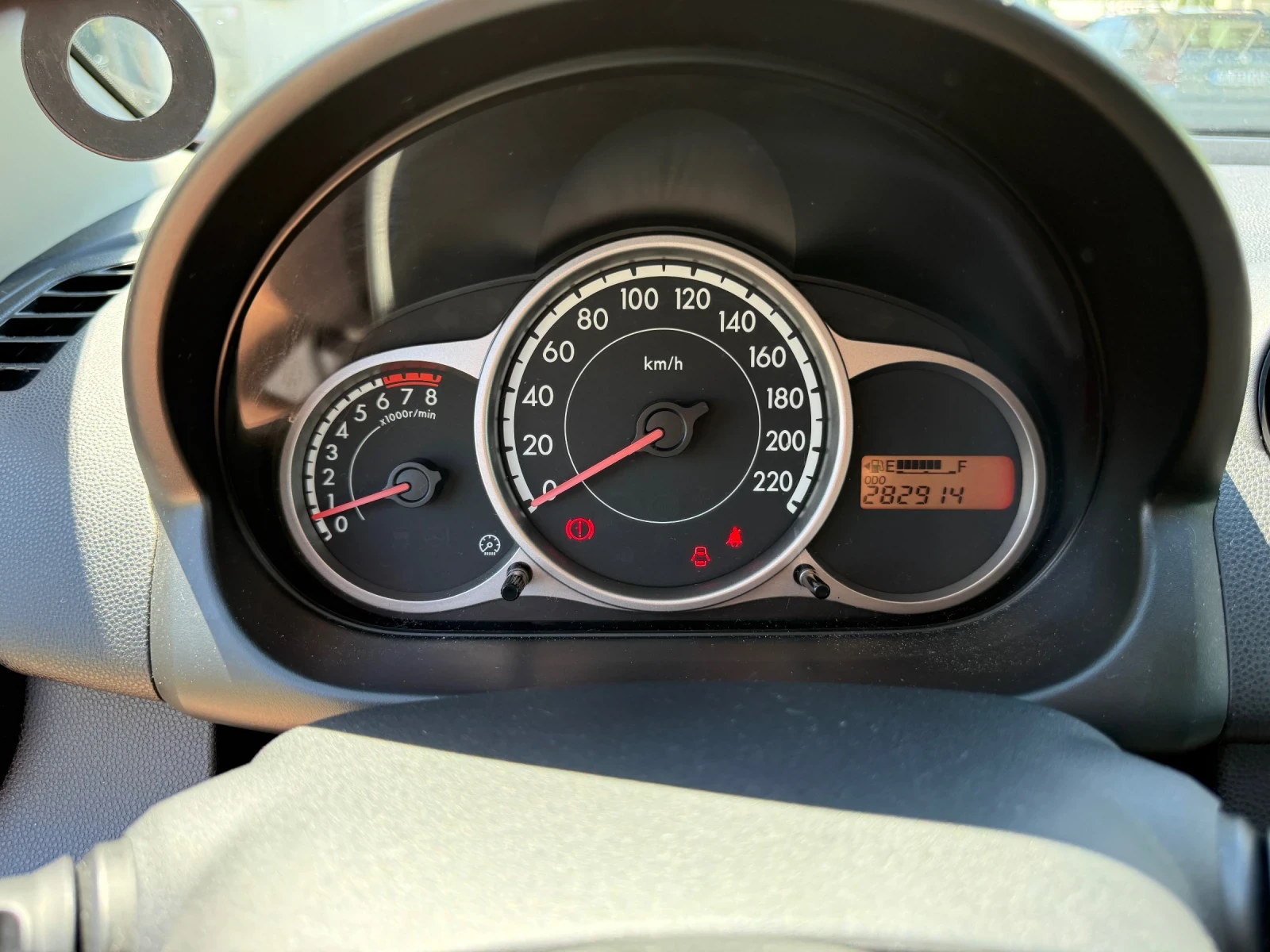 Mazda 2 НОВ ВНОС* КЛИМА* ОБСЛУЖЕНА* EURO 5, снимка 11 - Автомобили и джипове - 55064191