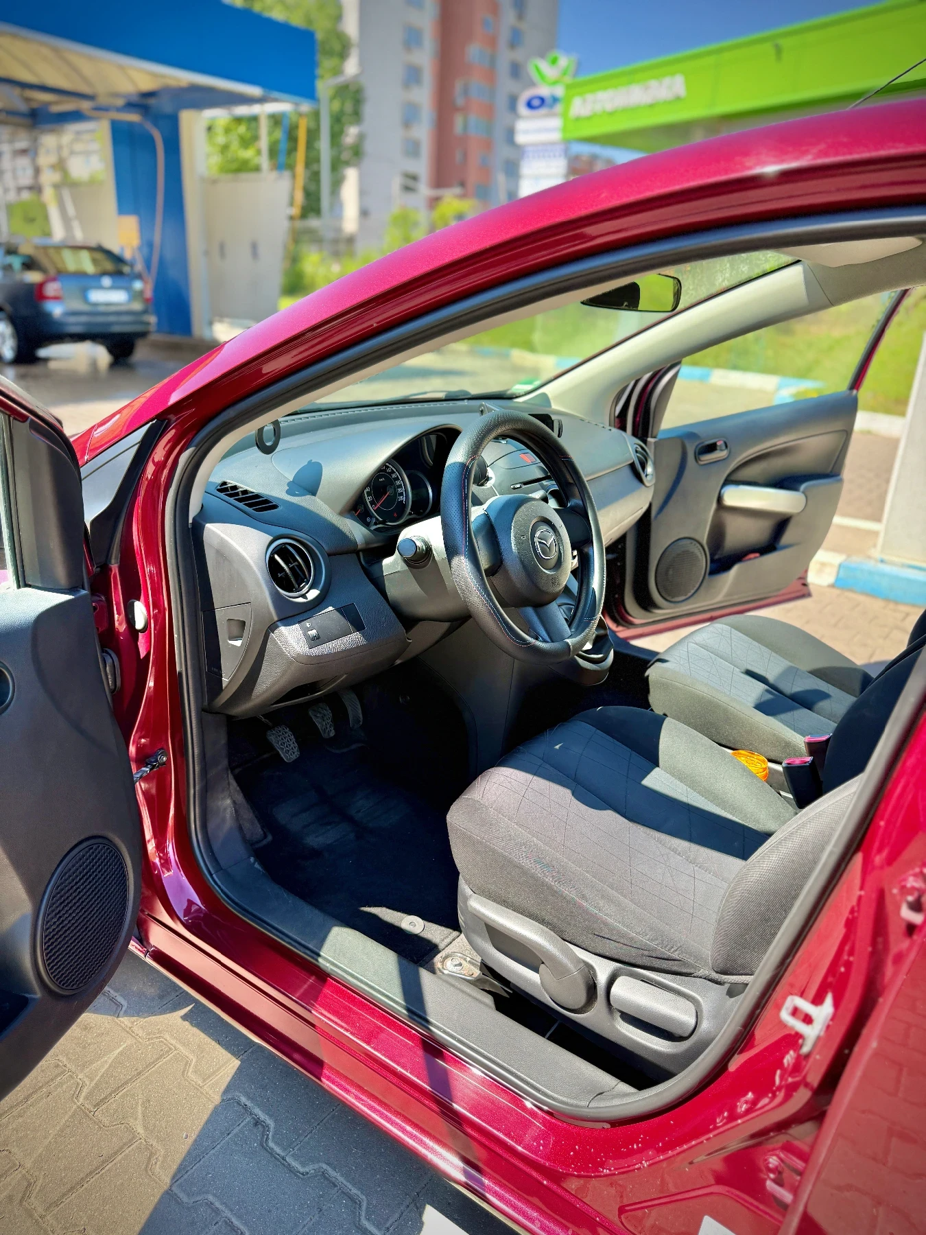 Mazda 2 НОВ ВНОС* КЛИМА* ОБСЛУЖЕНА* EURO 5, снимка 6 - Автомобили и джипове - 55064191