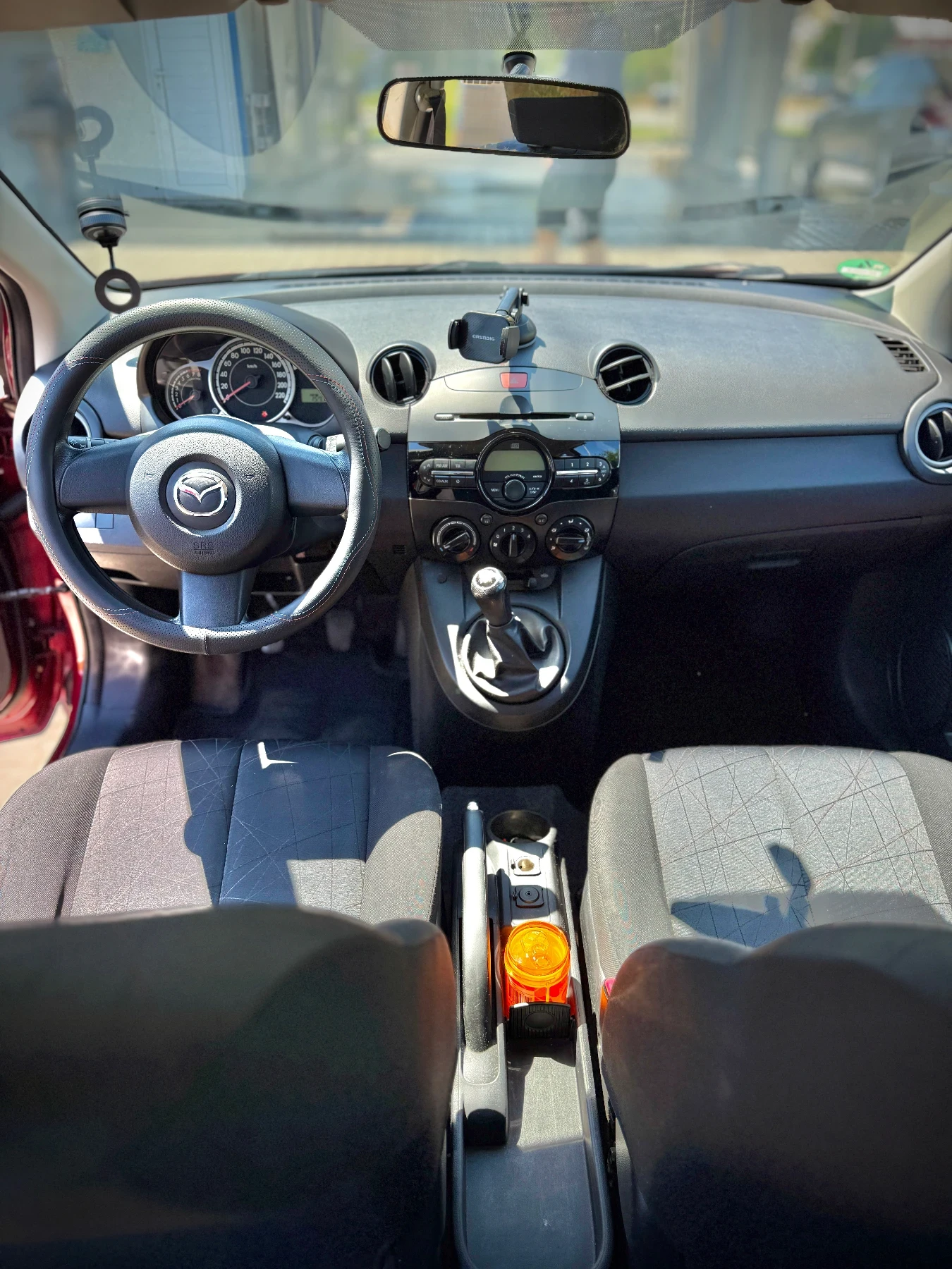 Mazda 2 НОВ ВНОС* КЛИМА* ОБСЛУЖЕНА* EURO 5, снимка 9 - Автомобили и джипове - 55064191