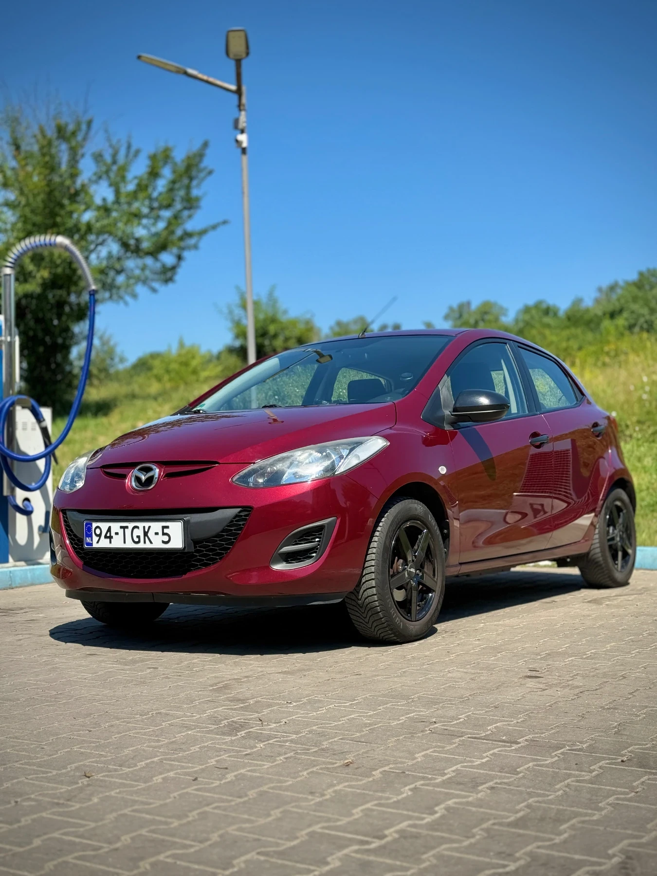 Mazda 2 НОВ ВНОС* КЛИМА* ОБСЛУЖЕНА* EURO 5, снимка 2 - Автомобили и джипове - 55064191