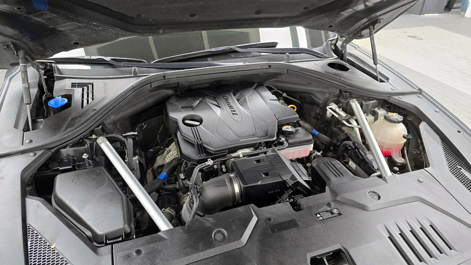 Genesis GV70 2.5* KEYLESS* ПОДГРЕВ ВОЛАН* ЕЛ. БАГАЖНИК* КРАЙНА , снимка 6 - Автомобили и джипове - 55302205