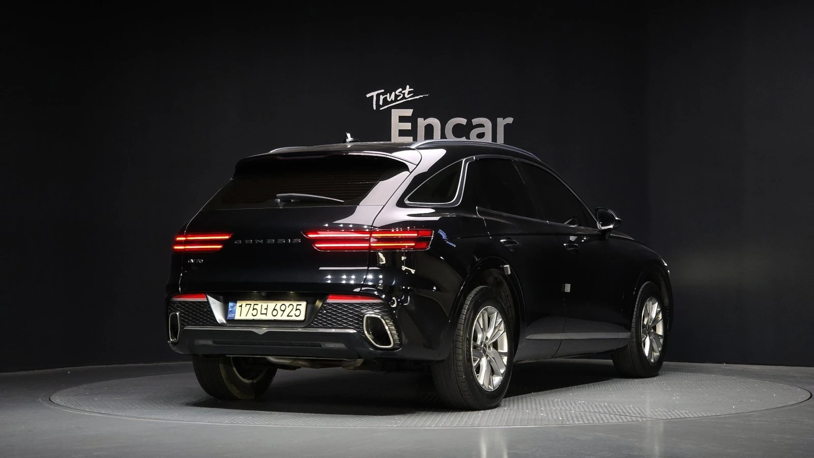Genesis GV70 2.5* KEYLESS* ПОДГРЕВ ВОЛАН* ЕЛ. БАГАЖНИК* КРАЙНА , снимка 2 - Автомобили и джипове - 55302205