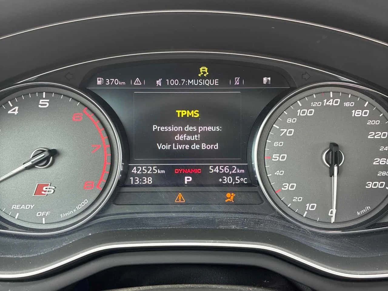 Audi S4 * Progressiv * CARFAX * ОПЦИЯ ЗА ФИНАНСИРАНЕ , снимка 8 - Автомобили и джипове - 55396602