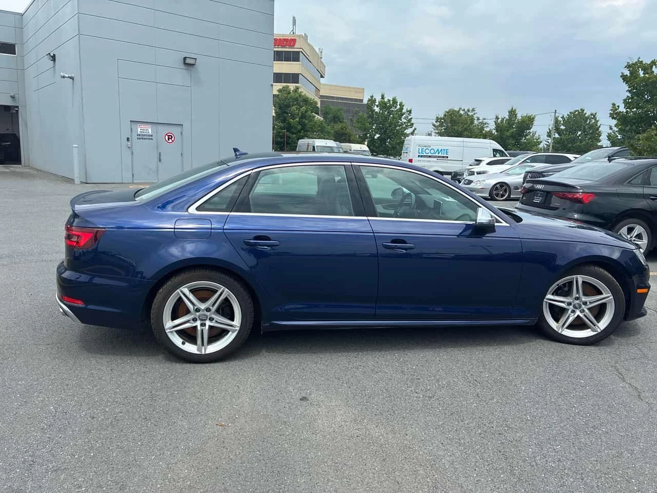 Audi S4 * Progressiv * CARFAX * ОПЦИЯ ЗА ФИНАНСИРАНЕ , снимка 3 - Автомобили и джипове - 55396602