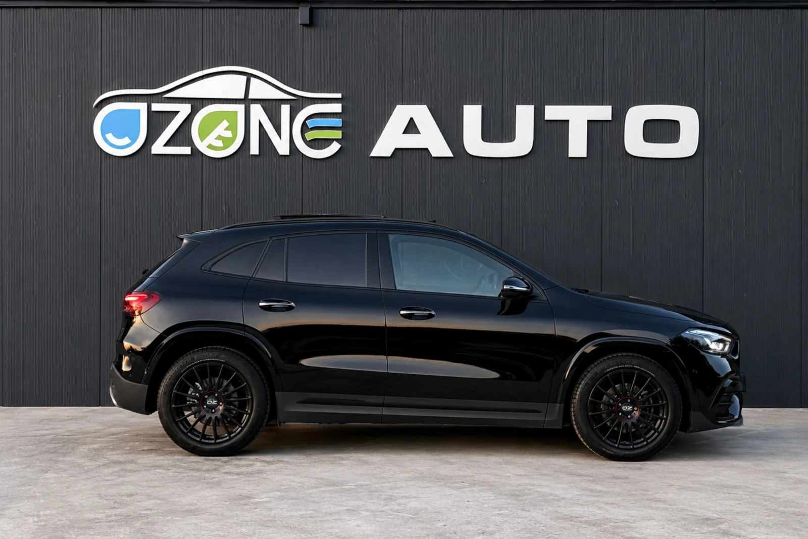 Mercedes-Benz GLA 220 AMG/4MATIC/360/LED, снимка 6 - Автомобили и джипове - 55468463