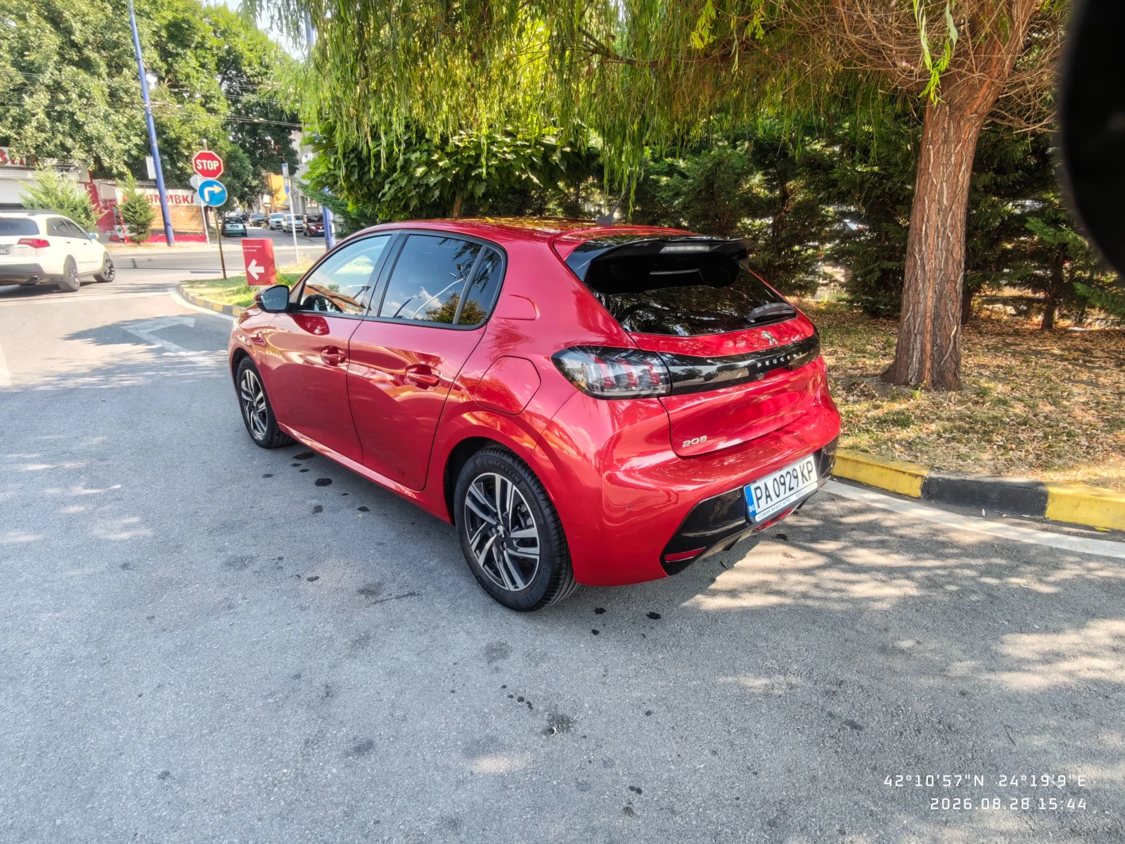 Peugeot 208 1.2 PureTech 100 EAT8 EURO 6, снимка 3 - Автомобили и джипове - 55886450