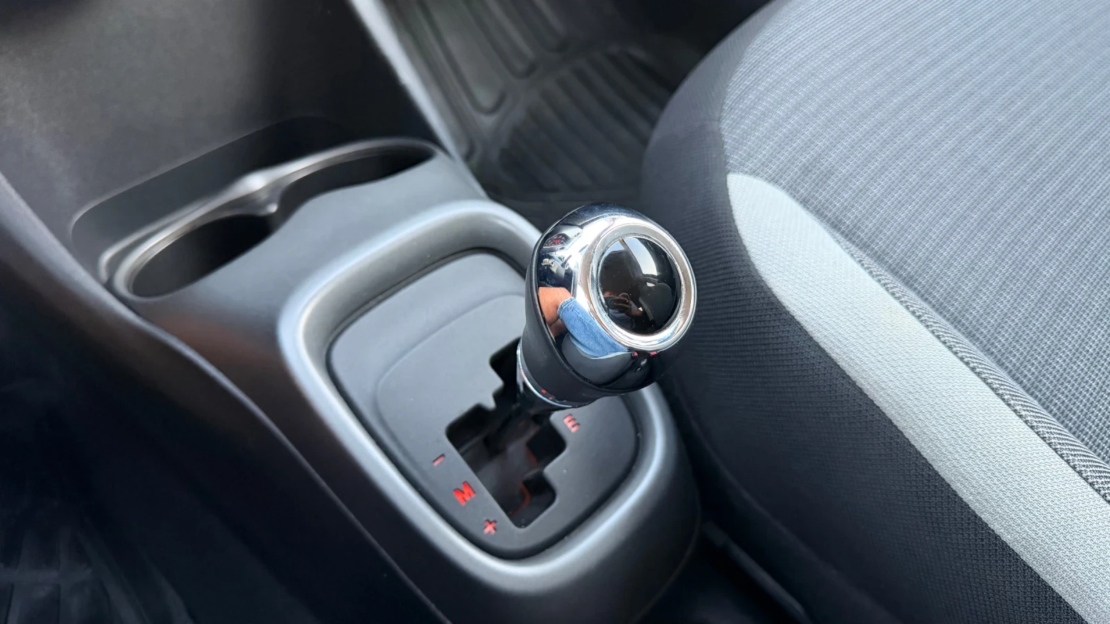 Toyota Aygo X-TREND AUTOMATIC 54000KM, снимка 10 - Автомобили и джипове - 56275681