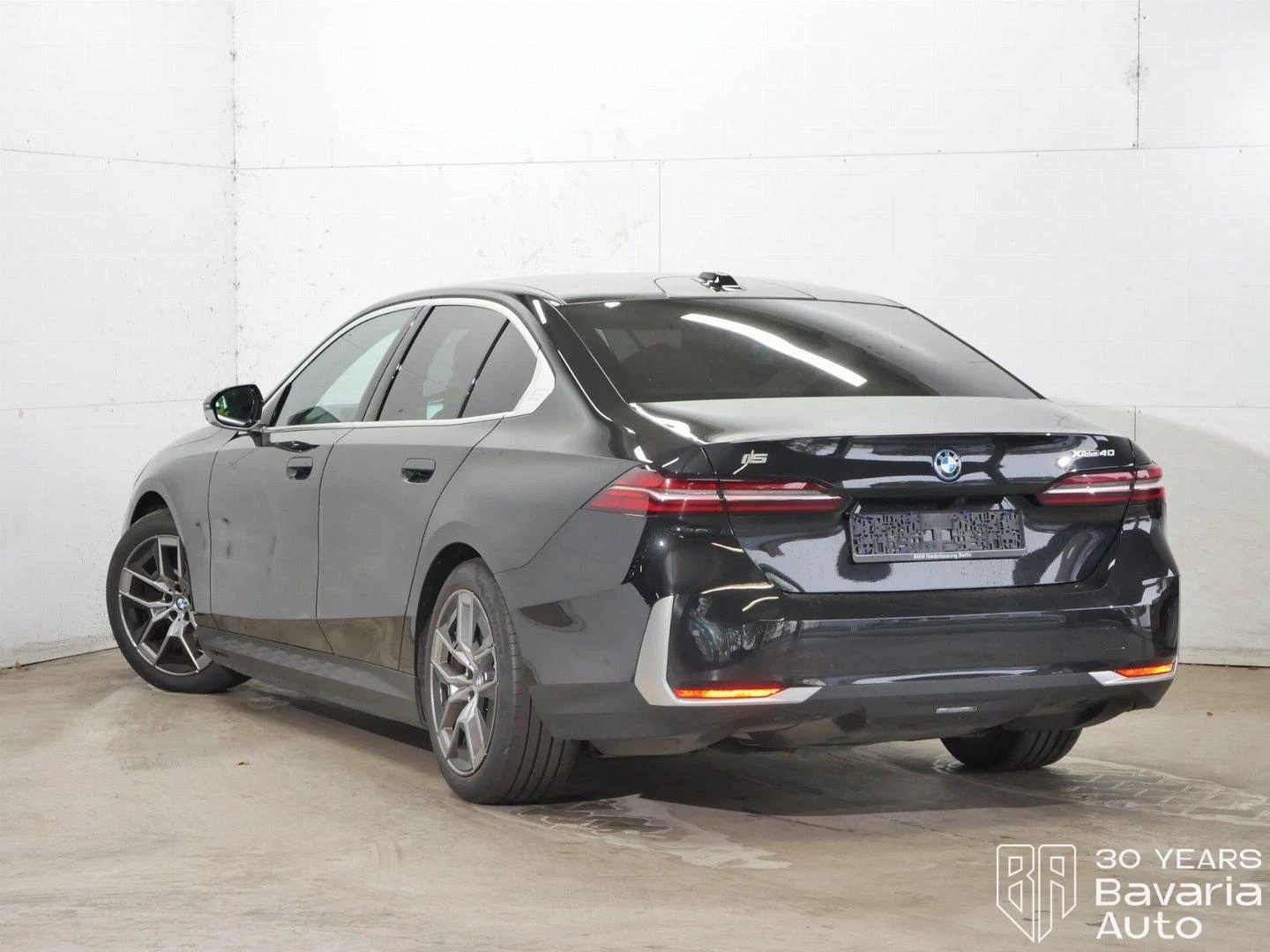 BMW i5 40 xDrive, снимка 2 - Автомобили и джипове - 56632895