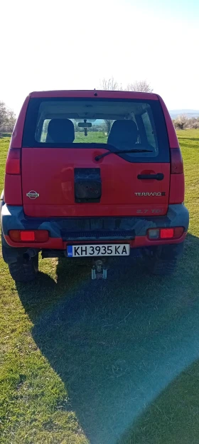 Nissan Terrano 2.7 125 кс., снимка 3